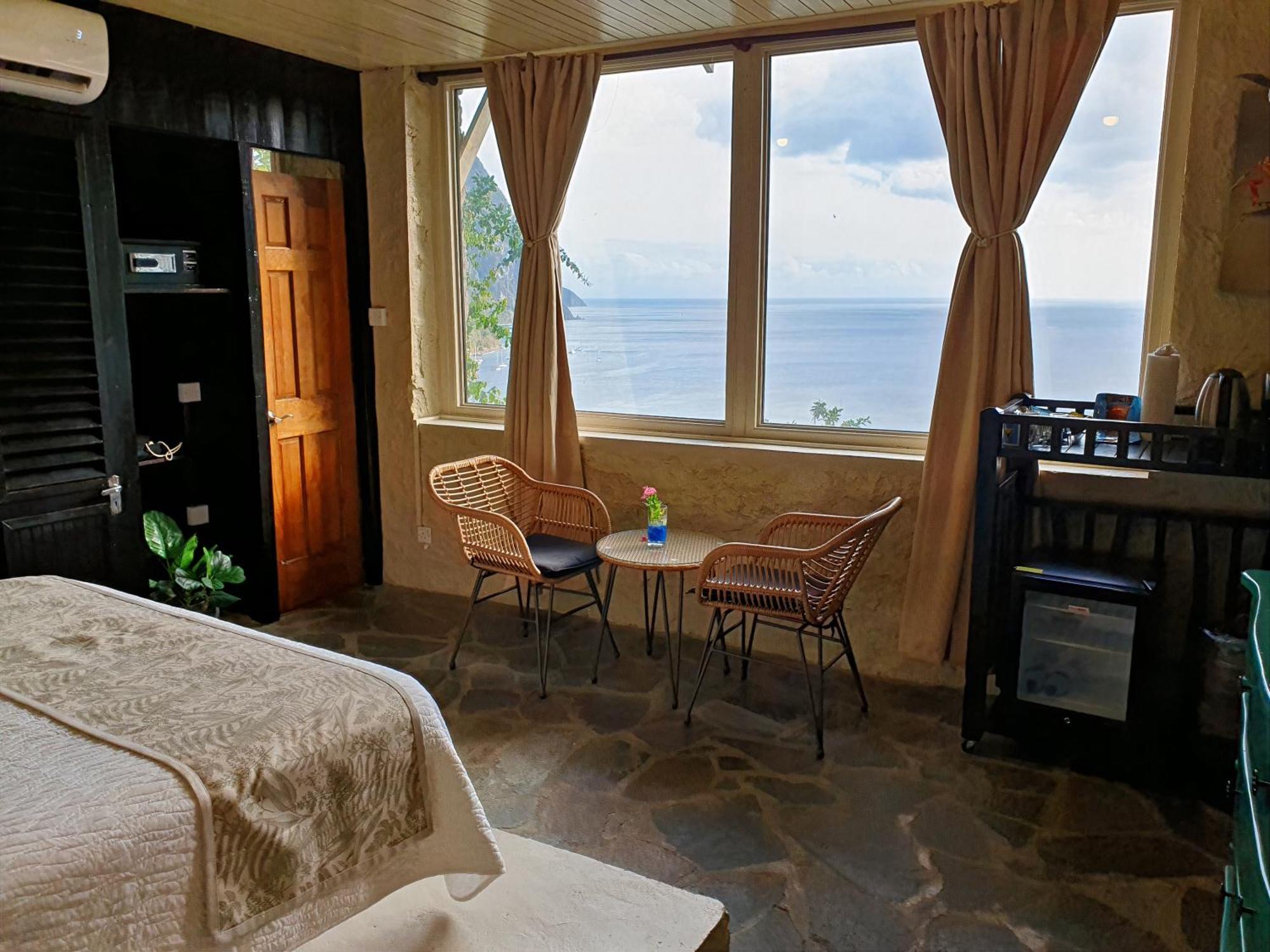 Green Fig Resort & Spa ซูฟริแยร์ ภายนอก รูปภาพ